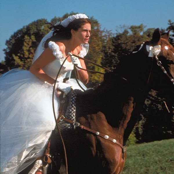 best-movie-wedding-dresses-runaway-bride